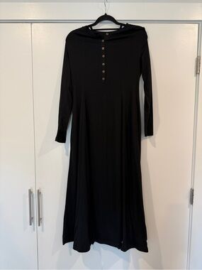 Black long sleeve maxi dress